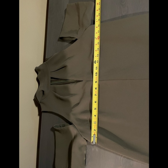 TopShop Cold Shoulder Dress NWT - Picture 9 of 10